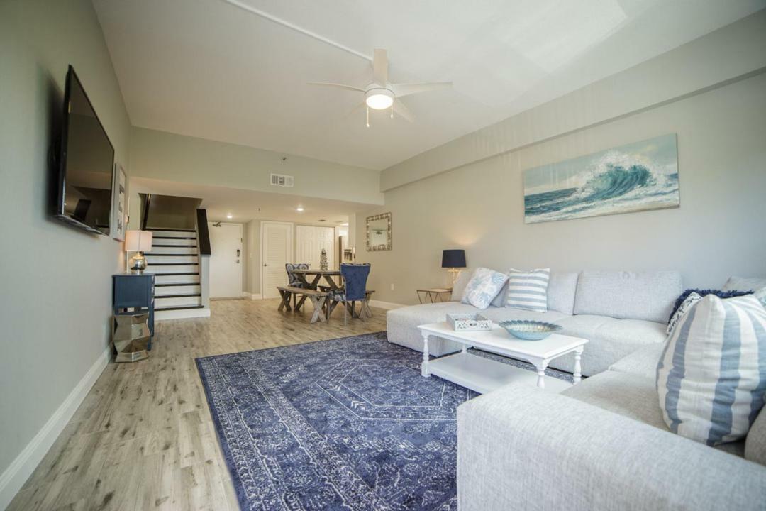 Townhouse At San Remo Apartment Clearwater Beach Exterior photo