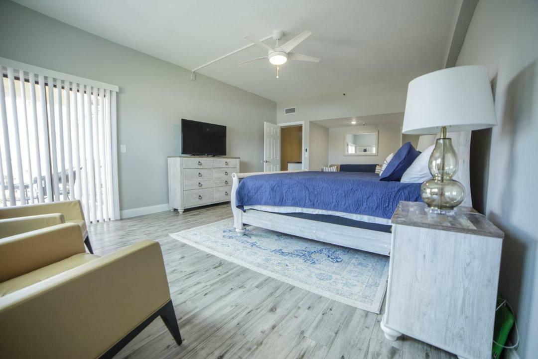 Townhouse At San Remo Apartment Clearwater Beach Exterior photo