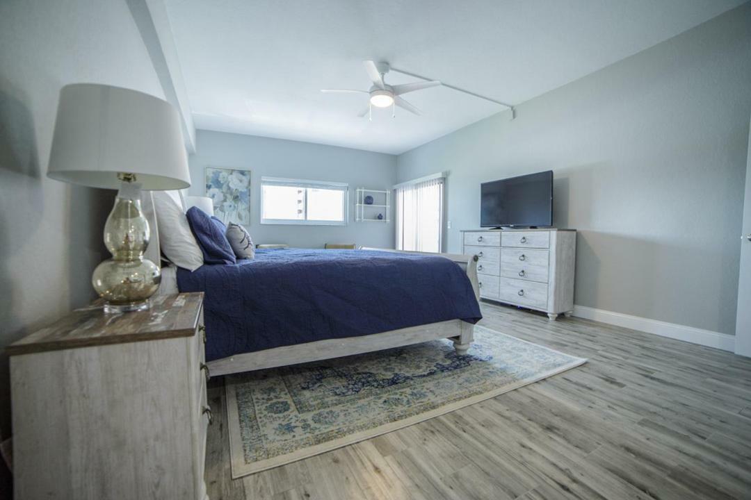 Townhouse At San Remo Apartment Clearwater Beach Exterior photo