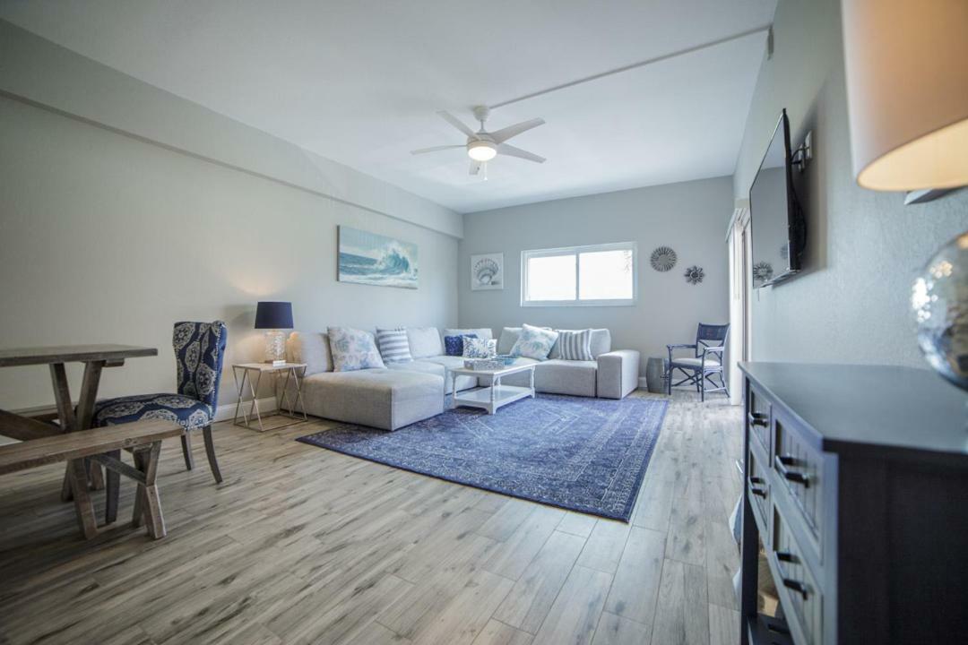 Townhouse At San Remo Apartment Clearwater Beach Exterior photo