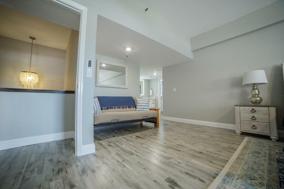 Townhouse At San Remo Apartment Clearwater Beach Exterior photo
