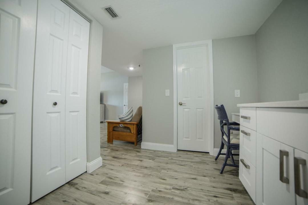 Townhouse At San Remo Apartment Clearwater Beach Exterior photo