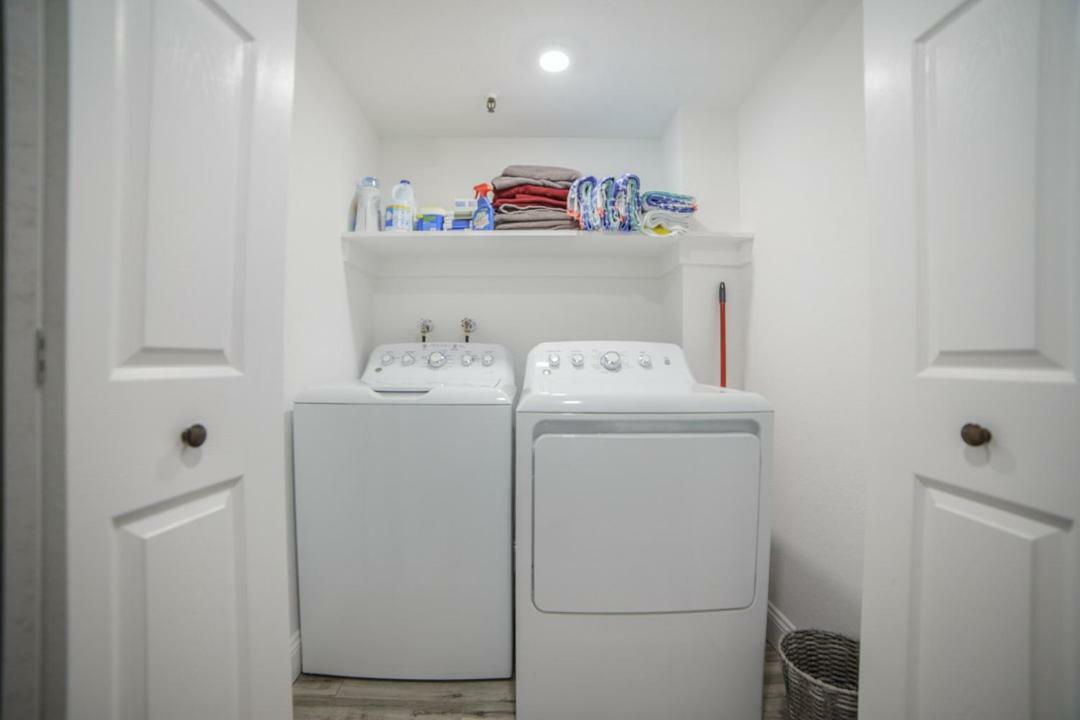 Townhouse At San Remo Apartment Clearwater Beach Exterior photo